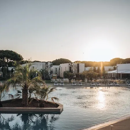 Belambra Clubs Port Camargue - Les Salins Hotel